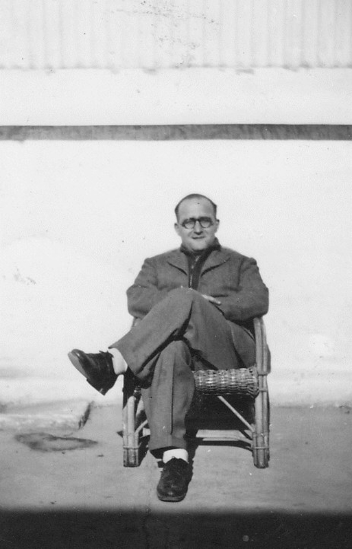Albert Meltzer seated, Cairo 1947