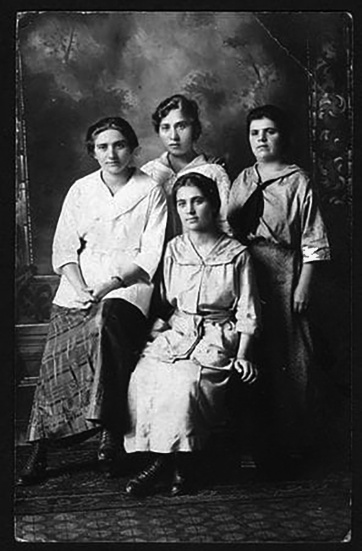 Fanya Baron, Luba Fagin and two other women